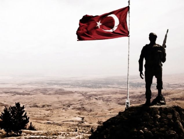 Sivil memur ve işçilerle Türk Silahlı Kuvvetlerinin genel mevcudu 399 bin 239 oluyor.     