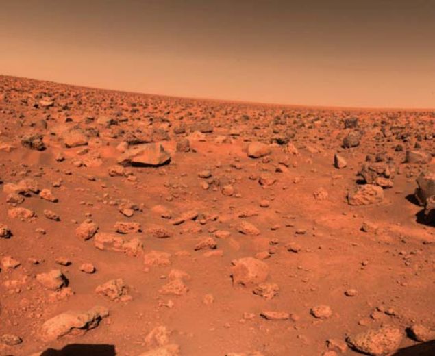 12 Ağustos 2005 tarihinde fırlatılan ve 720 milyon dolara mal olan NASA'nın Mars Reconnaissance uzay sondasından gelen verileri Austin kentindeki Texas Üniversitesinden bilim adamlarının liderliğindeki bir ekip inceledi ve büyük bir buzul yatağı tespit etti 