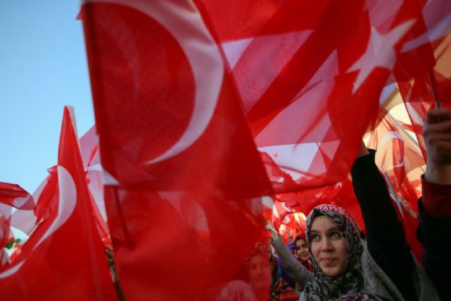 Gıda Tarım ve Hayvancılık Bakanı Faruk Çelik, Türkiye'nin bir taraftan küresel oyunları bozmaya çalışırken diğer taraftan da açılış ve yatırımları gerçekleştirdiğini belirtti. 