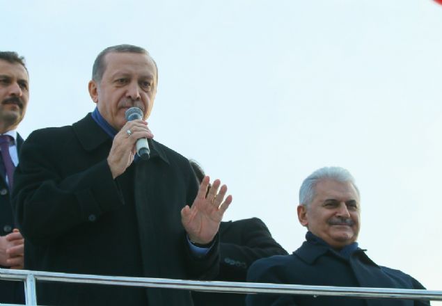 SÜTAŞ Genel Müdürü Muharrem Yılmaz, açılışa gelen Cumhurbaşkanı Erdoğan ve Başbakan Yıldırım ile bakanlara teşekkür ederek, 'çağın vebası' diye nitelendirdiği terörü lanetledi, şehitlere rahmet diledi. 