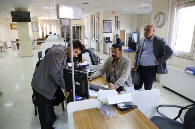 Çipli kimlik kartlarına geçiş işlemleri yürütülen 11 ilde yaklaşık 150 bin kişiye yeni kimlikleri teslim edildi. Kırıkkale'yle başlayan projeye daha sonra Adıyaman, Aksaray, Burdur, Uşak ve Yalova eklendi. Bu illerde yeni kimlik kartı almak için başvuru imkanı sağlanmasıyla proje kapsamındaki il sayısı 11'e ulaştı.