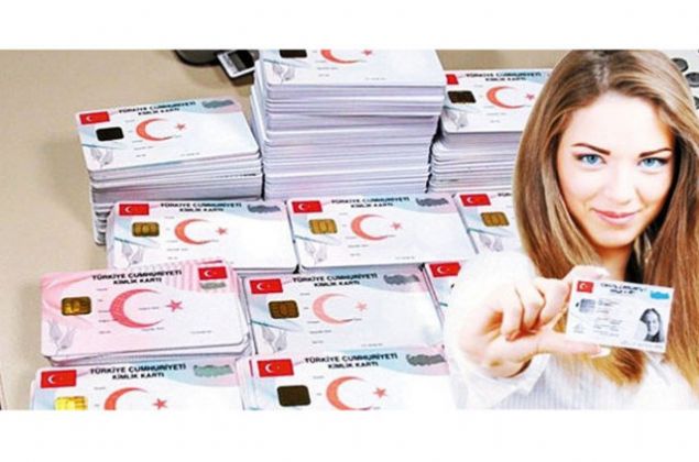 Başvuru esnasında kimlik bilgileri kontrol edilecek, gereken alanlarda güncellemeler gerçekleştirilecek, fotoğraf taranacak, biyometrik verileri alınacak (her iki el için parmak izi, parmak damar izi, el ayası damar izi).