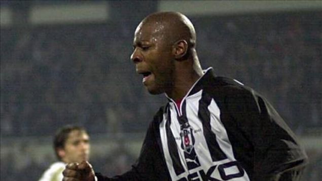 7 AY MEN CEZASI: PASCAL NOUMA <br><br> 2003 yılında Beşiktaş ile Fenerbahçe arasında oynanan maçta elini şortuna sokan Pasal Nouma, PFDK tarafından 'spor ahlakına ve centilmenliğe ağır biçimde aykırı davranmak' suçundan 7 ay men cezasına çarptırıldı.