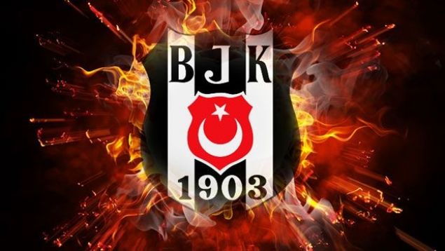 Banka kredisi kullanmaktan vazgeçen Beşiktaş takıma döndü. Maddi kaynak için elindeki oyuncuları kullanma kararı alan siyah-beyazlılar, Domagoj Vida, Ricardo Quaresma, Pepe, Ryan Babel, Tolgay Arslan ve Matej Mitrovic için gelen teklifleri değerlendirecek.