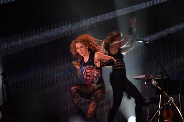 Dün akşam BKM organizasyonuyla Vodafone Park’ta sahneye çıkan Kolombiya’lı Süperstar SHAKIRA, 11 yıl aradan sonra benzersiz bir performansla hayranlarına müzik ve dans ziyafeti çekti.