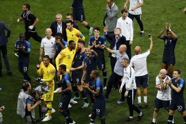 2018 Dünya Kupası finalinde Fransa ile Hırvatistan karşı karşıya geldi. İşte karşılaşmadan en dikkat çeken kareler...