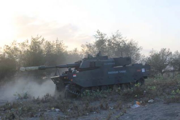 Türk savunma sanayisinin önde gelen zırhlı kara aracı üreticilerinden FNSS ile Endonezyalı PT Pindad firması tarafından Türkiye'de tasarlanan ve geliştirilen orta ağırlık sınıfı tank Kaplan MT, Endonezya'daki kalifikasyon testlerinden başarıyla geçerek seri üretime hazır hale geldi.