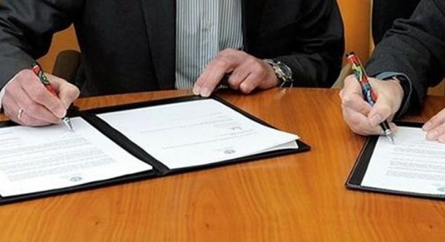 Ocak ayı transfer döneminin başlamasıyla birlikte imzalar atılmaya başladı. 2018 - 2019 sezonu ara transfer döneminde, Türkiye ve dünyada biten önemli transferler burada.