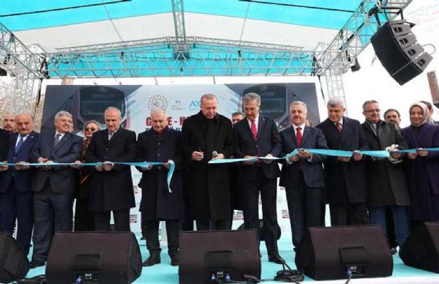 Halkalı-Gebze arasında bulunan eski banliyö hatlarında 2013 yılından beri süren yenileme çalışmaları tamamlandı. İstanbul trafiğinde rahatlamaya yol açacak proje Cumhurbaşkanı Recep Tayyip Erdoğan'ın katılımıyla açıldı.