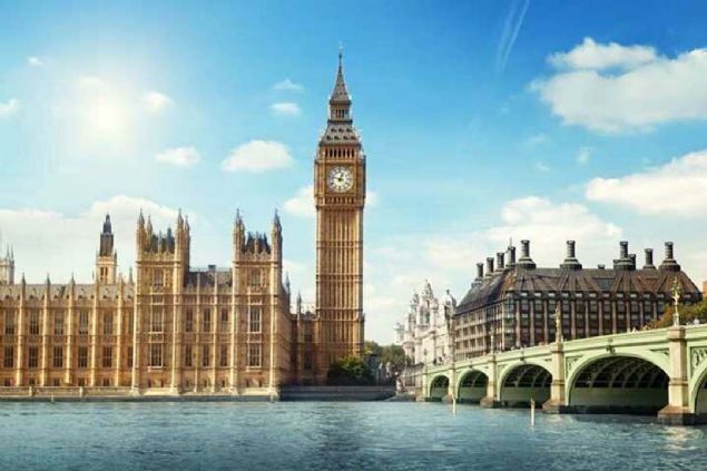 Turistlerin hangi ülkede ne kadar harcama yaptığı belli olurken, yabancı turistlerin 2017 yılında Türkiye'de 22,5 milyon dolar harcama yaptığı görüldü. <br><br> Kanada merkezli Visual Capitalist şirketi, yabancı turistlerin en çok harcama yaptığı ülkeleri inceledi. <br><br> Araştırma verilerine göre yabancı turistlerin 2017 yılında Türkiye'de 22,5 milyar dolar harcama yaptığı görüldü. <br><br> İşte turistlerin en çok harcama yaptığı ülkeler...