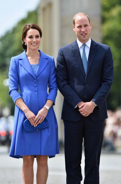 Kate Middleton'ın, üçüncü çocuğu Prens Louis'i dünyaya getirmeden önce üçüncü çocukla ilgili yaptığı esprinin bir benzerini dördüncü çocukla ilgili olarak yeniden yapması, yeni bebeğin yolda olduğu söylentilerine neden oldu.