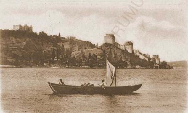 Fotoğraflar, Asya ile Avrupa'nın kesiştiği İstanbul'un geçmişine ışık tutuyor.