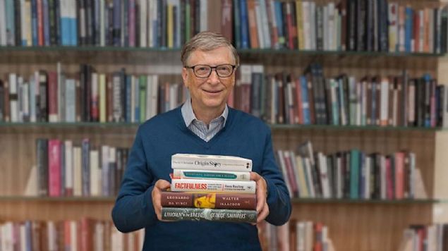 Microsoft'un kurucusu ve dünyanın en zengin ikinci insanı olan Bill Gates favori kitaplarını sosyal medyadan paylaştı.