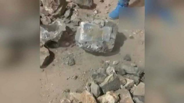 İspanya’da polisin düzenlediği operasyon sonucu sahte taşların içine saklanmış yaklaşık 1 ton uyuşturucu ele geçirildi. Olayla ilgili 11 kişi gözaltına alındı.