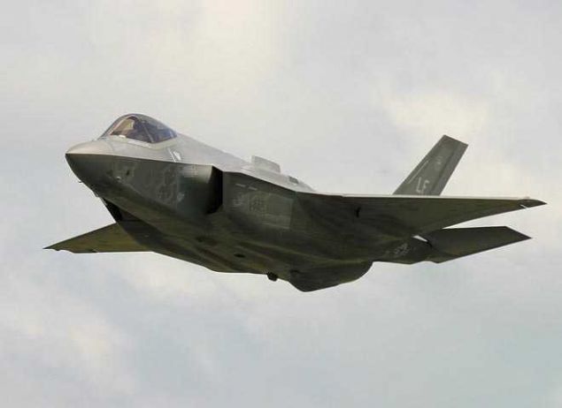 Çin medyası, F-35'lerin gelmemesi halinde Türkiye'nin, Rusya'nın Su-57 ve Çin'in J-31 (FC-31) uçağını almayı düşündüğünü gündeme taşıdı.