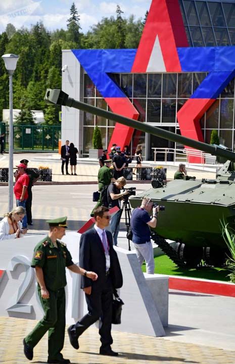 Rusya'nın Moskova bölgesindeki Patriot Parkı'nda gerçekleşen ve son teknoloji askeri ürünlerin sergilendiği,