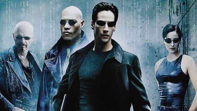 TM Dijital Haber Merkezi <br><br> Matrix, dördüncü devam filmiyle beyaz perdeye dönmeye hazırlanıyor. Matrix'in kahramanları olan Neo ve Trinity karakterlerini dördüncü filmde de Keanu Reeves ve Carrie-Anne Moss'un canlandıracağı öğrenildi. <br><br> İşte Matrix'in dördüncü filmiyle ilgili detaylar...