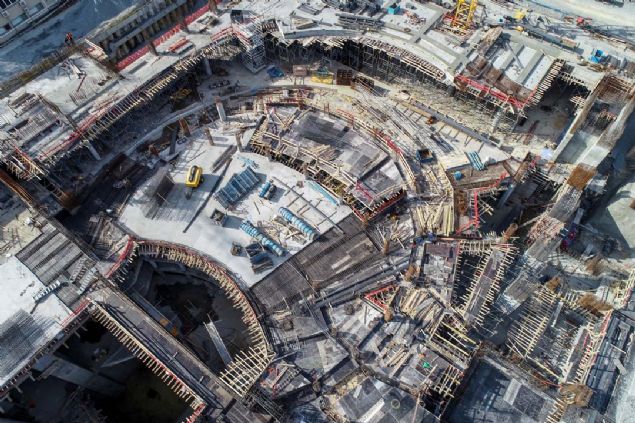 Beyoğlu Belediye Başkanı Haydar Ali Yıldız, 'Yeni AKM'nin genel inşaatının yüzde 20'si, kaba inşaatının ise yüzde 60'ı tamamlandı.' dedi.