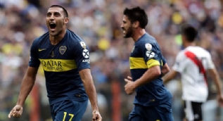 Libertadores finalindeki Süperclasico maçı nefesleri kesti