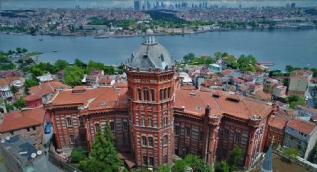 1454 tarihinde kuruldu! 565 yıldır eğitime devam ediyor...