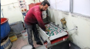 Tek makineyle başlamıştı şimdi Türkiye'ye satıyor