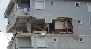 Patlamanın yaşandığı bina havadan görüntülendi