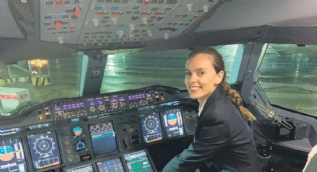 Airbus A-380’i uçuran ilk Türk kadın pilot oldu