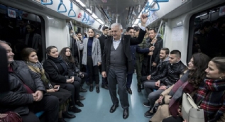 TBMM Başkanı Yıldırım, Marmaray ile yolculuk yaptı