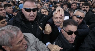 Kılıçdaroğlu'na şehit cenazesinde saldırının görüntüleri...