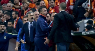 Derbi maçında Kocaman ve Tudor karşı karşıya geldi