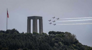 'Türk Yıldızları' nefes kesti