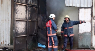Bayram için beslenen hayvanlar yanarak telef oldu