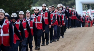 Gençler atalarının izinde Conkbayırı'na yürüdü