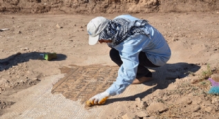 Çiftçinin bulduğu mozaiğin yerinde kilise olduğu ortaya çıktı
