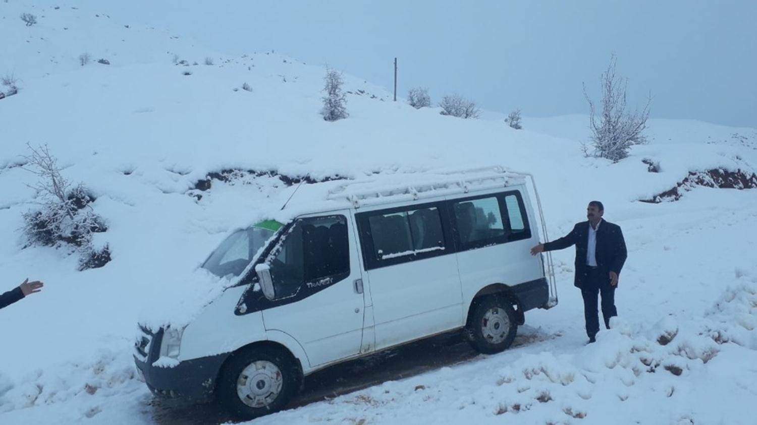 leye bal 3 bin rakml Mereto Da eteklerinde etkili olan kar ya hayat olumsuz etkilemeye devam ediyor. 