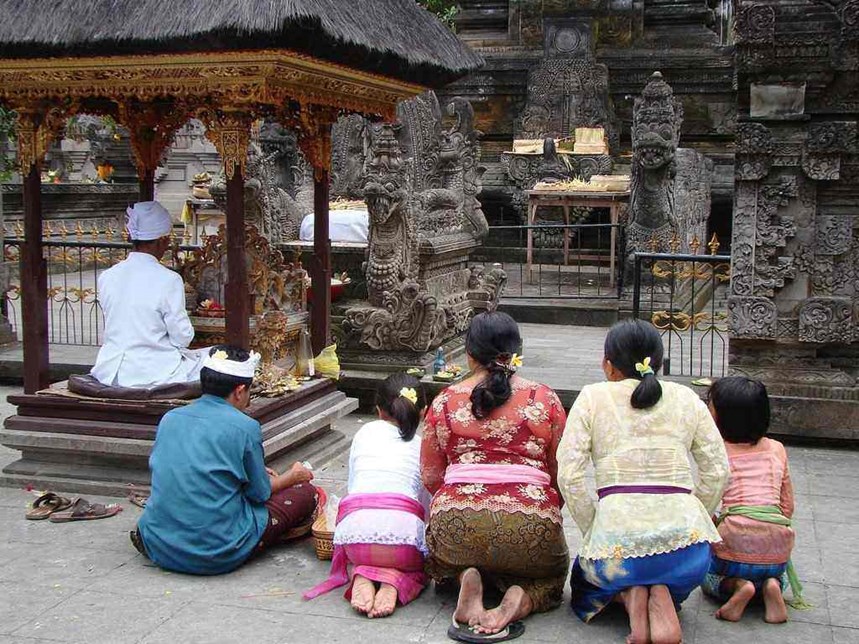 Ancak hastane iddialar reddetti ve sper zel bir hastaneye gtrmek iin akrabalarnn istei zerine taburcu edildiini aklad.