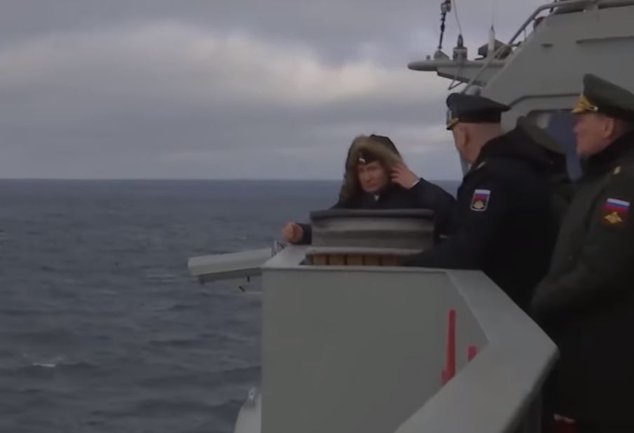 H�z� sayesinde anti-balistik savunma sistemlerine yakalanmas� da imkans�z hale geliyor.