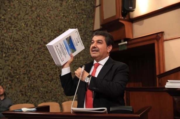                                                                 Gerçek: Esenler Belediye Bakan Mehmet Tevfik Göksu, altnda eski BB Bakan Mevlüt Uysaln da imzasnn bulunduu 12 Ekim 2018 tarihli Meclis kararn paylaarak iddialarn doru olmadn söyledi.                                                       