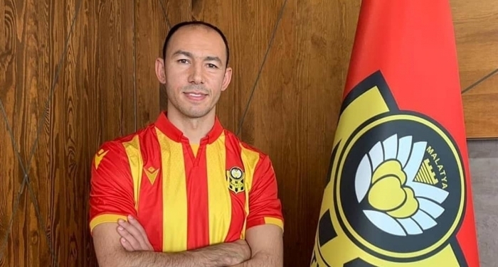 1. Umut Bulut (Forvet) - BtcTurk Yeni Malatyaspor<br><br> BtcTurk Yeni Malatyaspor, Kayserispor ile yollarn ayran 36 yandaki golcü oyuncu Umut Bulut`u 1,5 yllna kadrosuna katt.