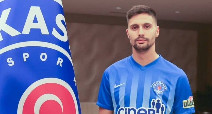 14. Tarkan Serbest (Orta saha) - Kasmpaa<br><br> Kasmpaa, son olarak Avusturya Wien takmnnda forma giyen 25 yandaki orta saha oyuncusu Tarkan Serbest`i 3,5 yllna renklerine balad.