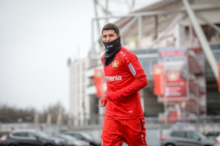                                                                 EXEQUIEL PALACIOS<br><br> Yeni Kulübü: Leverkusen<br> Eski Kulübü: River Plate                                                       