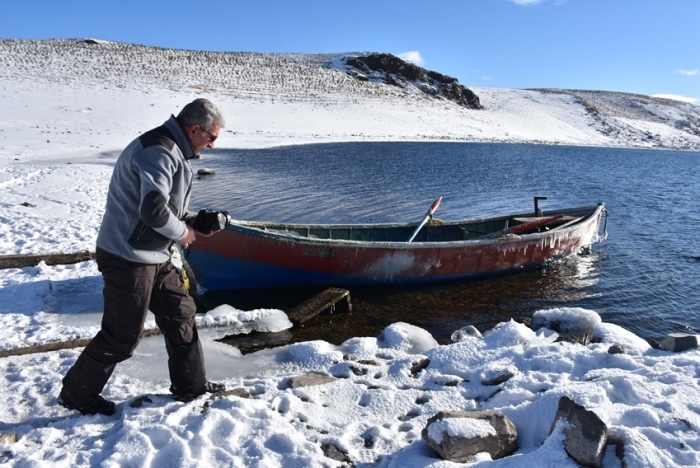                                                                 Çektii fotoraflarla 8 kez sergi açan Özgen Beli, AA muhabirine yapt açklamada, bugüne kadar marangoz ustalndan arta kalan vakitlerini deerlendirmek için çeitli faaliyetlerde bulunduunu, ancak bunlarla mutlu olamadn söyledi.                                                     