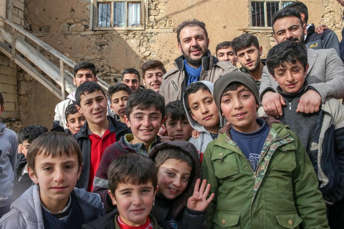 Çocuklarn heyecanna ortak olan Gençlik Hizmetleri ve Spor lçe Müdürü Muhammet Affan Orhan da Türkiye'nin en çok kar alan bölgelerinden birinde yaadklarn belirtti.