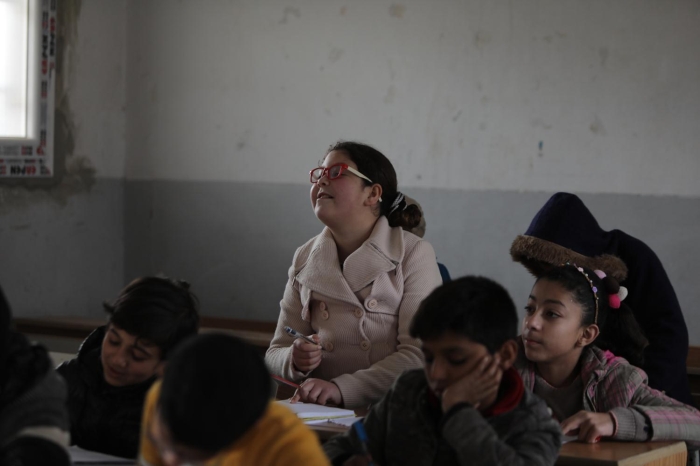 �anl�urfa Valili�i Suriye Destek ve Koordinasyon Merkezi (SUDKOM), binlerce ö�renciye ders kitab� ve k�rtasiye malzemeleri da��tt�.