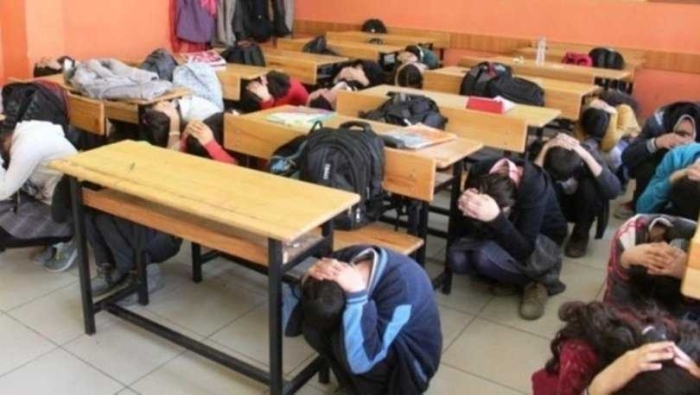                                                                 Artç depremler srasnda da ana depremde yapmanz gerekenleri yapn.                                                           