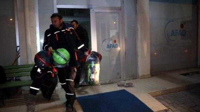                                                                 Mutfak, imalathane, laboratuvar gibi i aletlerinin bulunduu yerlerde; ocak, frn vb. cihazlar kapatn. Dökülebilecek malzeme ve maddelerden uzaklan.                                                           