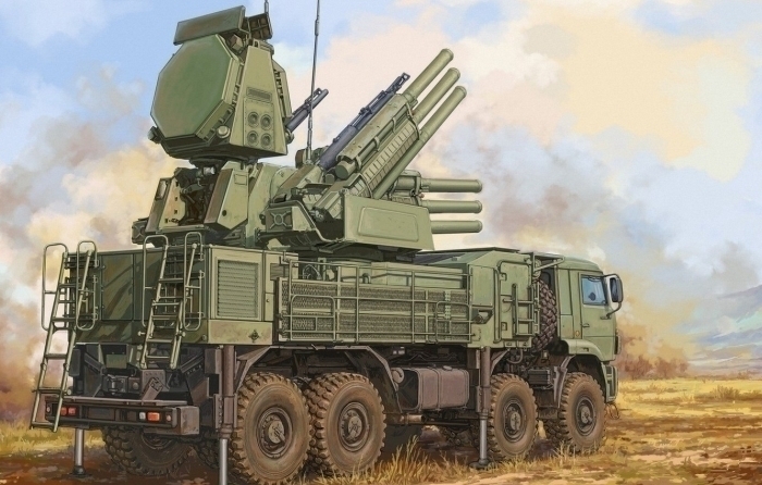 Tatbikat esnasnda, Pantsir-S1 uçaksavar füze sistemleri ekiplerinin, çeitli yönlerden S-400 'Triumf' yerden havaya füze sistemlerine doru giden bir grup insansz saldr uçan (HA) tespit ettii belirtildi.