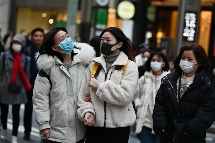 4 BİN 130 SAĞLIK PERSONELİ <br> Çin Ulusal Sağlık Komisyonu (NHC), Hubey eyaletine, diğer kent ve eyaletlerden yeni tip koronavirüs (2019-nCoV) salgınıyla mücadele kapsamında 4 bin 130 sağlık personelinin gönderildiğini açıkladı.