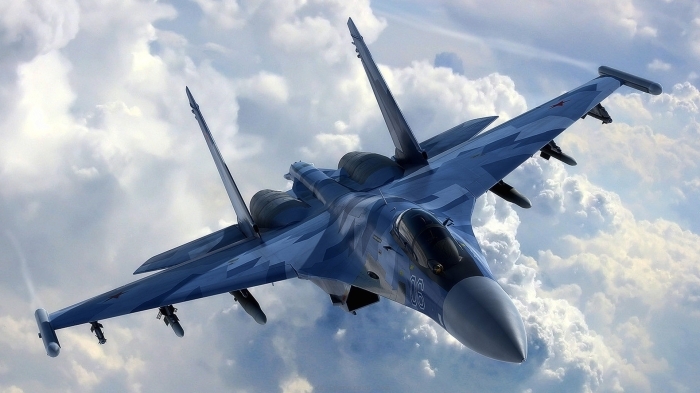 Yeni parti Su-35S'lerin Karelia'da konulu filoda grev yapaca belirtildi.