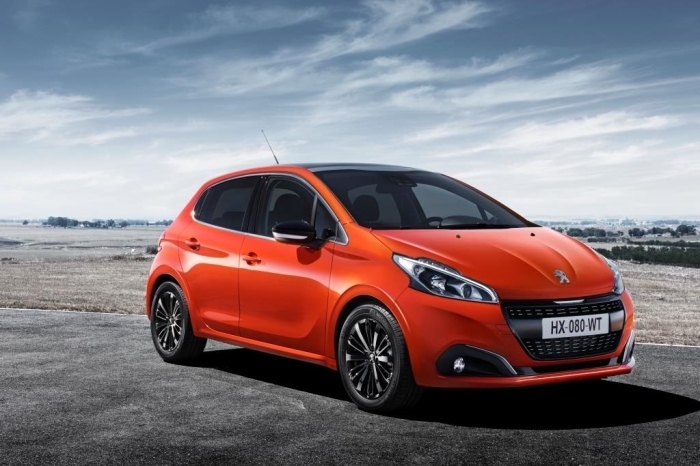 Kampanyada Peugeot 208 Signature versiyonunun ubat ayna zel 121.200 TL anahtar teslim fiyat ve yzde 0,99 faizle alnabilecei akland.